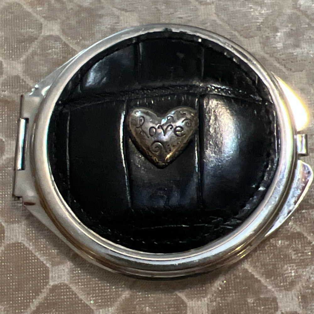 Black and Silver Heart-Embellished purse mirror Accessory